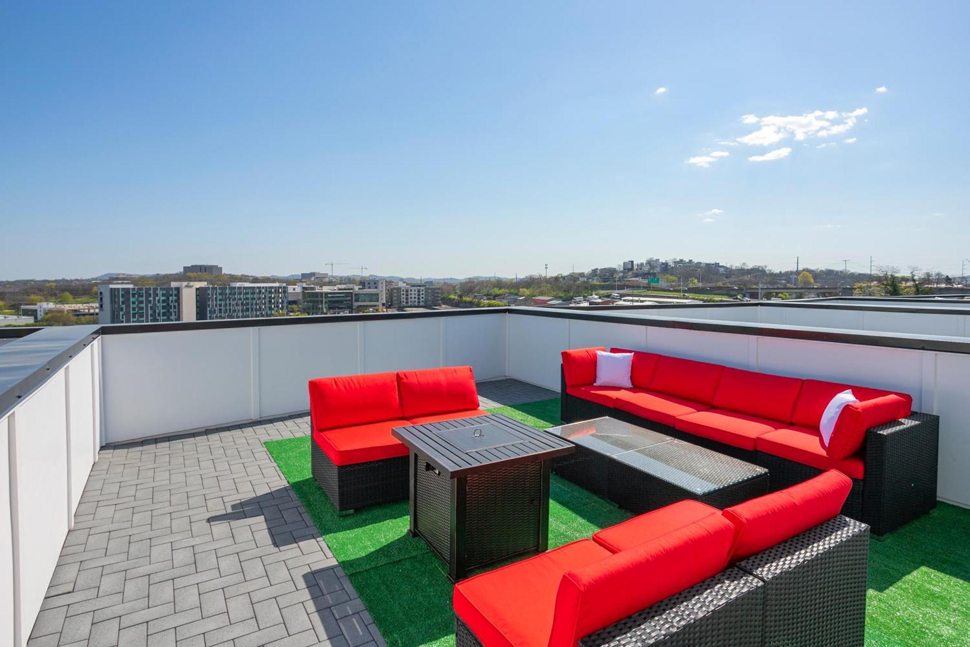Luxury Townhome Skyline Views Mins To Dt แนชวิลล์ ภายนอก รูปภาพ