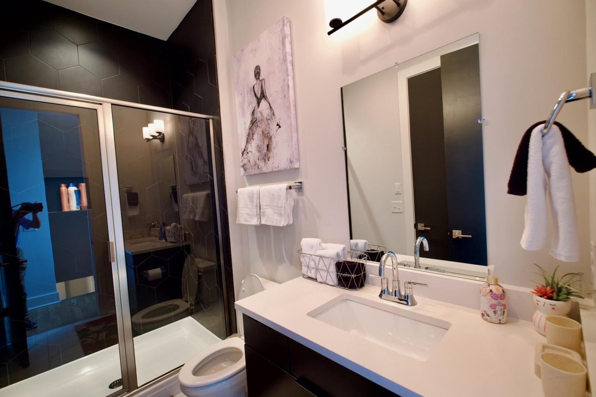 Luxury Townhome Skyline Views Mins To Dt แนชวิลล์ ภายนอก รูปภาพ